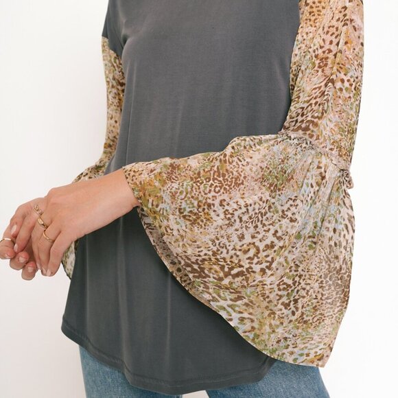 MYSTREE PRINTED FLARE SLEEVE MODAL TOP - Picture 8 of 8